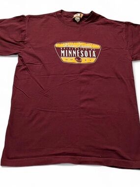 Vintage University of Minnesota M Wear Shirt M Maroon Short Sleeve Hockey USA